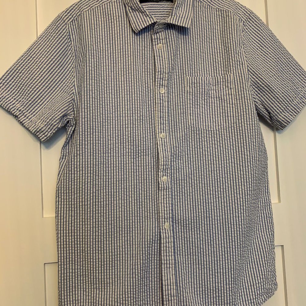 19 Ninety:One Seersucker Blue and White Shirt Sz M